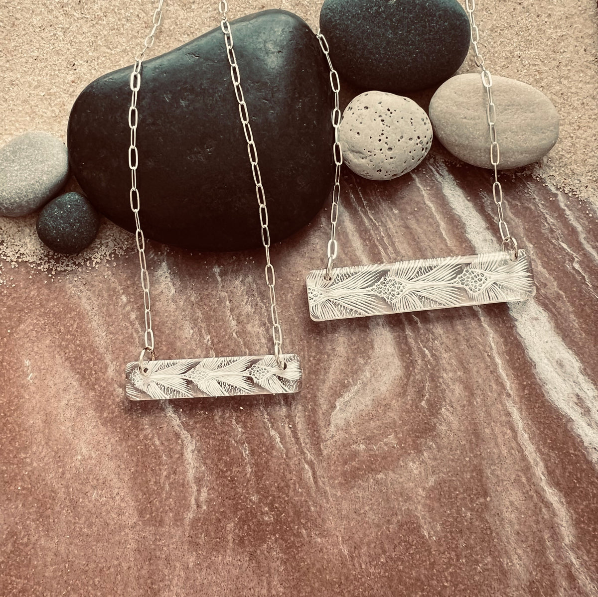 Bar Necklaces, small and large with sea turtle pattern in white - size comparison