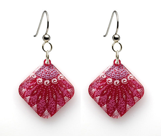 Starfish Earrings, diamond shape, magenta from Lab Partners Jewelry